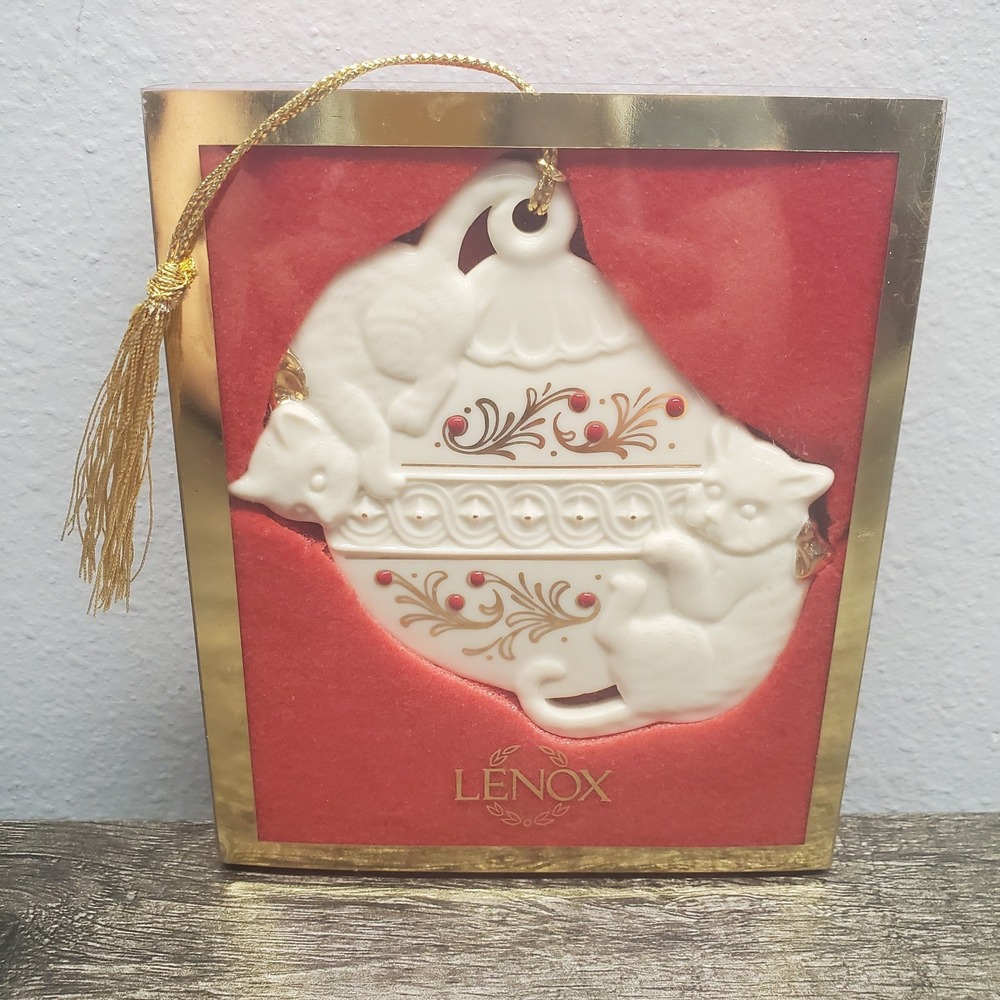 Vintage Lenox Mischief Kittens Christmas Porcelain Cat Ornament NEW IN BOX